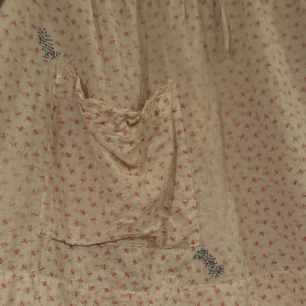 RARE RARE Magnolia Pearl Eula Blouse with Elephant Yoke - Picture 6 of 6